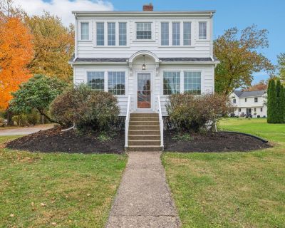 6 Bedroom 3BA 2718 ft Single Family House For Sale in Huron, OH