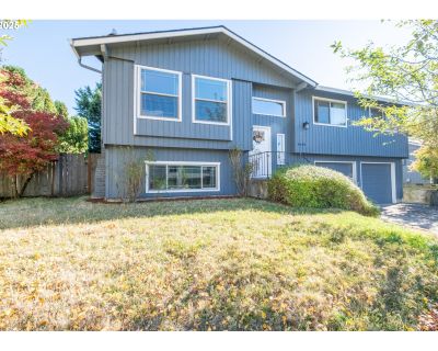 3 Bedroom 3BA 1944 ft Single Family House For Sale in Keizer, OR