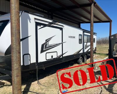 2023 Prime Time Manufacturing Lacrosse 3411RK Travel Trailer