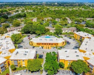2 Bedroom 2BA 1290 ft Pet-Friendly Condominium For Sale in DEERFIELD BEACH, FL