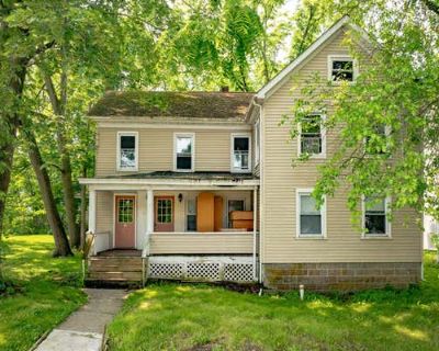 6 Bedroom 2BA 2048 ft Duplex For Sale in WALDEN, NY