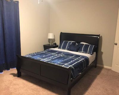 Available on: now. Furnished. Parking available * Internet included * LGBTQ+ friendly * Students welcome * 40+ years welcome. A private, fully furnished room with a shared, clean bathroom. All-inclusive rent covering utilities and high-speed internet. Access to a pool in the backyard. Shared use of a kitchen, dining, and living area. Washer and dryer available in the garage. Strictly non-smokin...