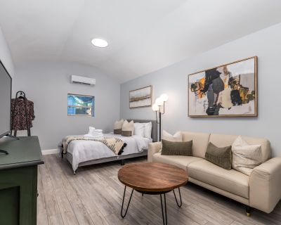 Homads Condo (Has a Condo) on iROOMit. Room in the 1 Bedroom 1BA Apartment...