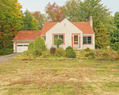 Seamus (Has a House) on iROOMit. Room in the 2 Bedroom 1BA Pet-Friendly...