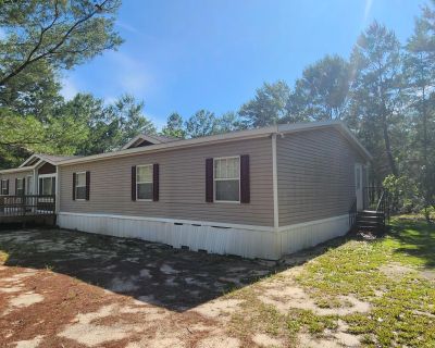 4 Bedroom 2BA 2280 ft Mobile Home For Sale in Crestview, FL