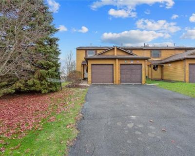 2 Bedroom 2BA 1080 ft Condominium For Sale in CICERO, NY