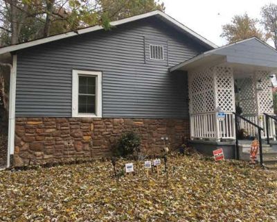 2 Bedroom 1BA 960 ft Single Family Home For Sale in PETERSBURG, IN