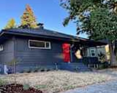 3 Bedroom 2BA 2500 ft² House For Rent in Seattle, WA 5949 48Th Ave Sw