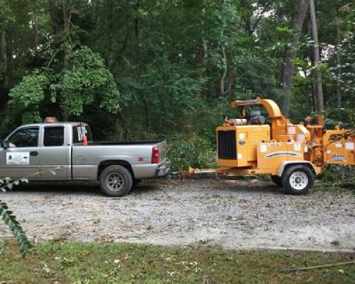 SPECIALIZING in climbing in confined spaces