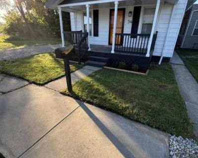 3 Bedroom 1BA 924 ft Apartment For Rent in Toledo, OH