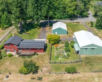 3 Bedroom 3BA 1896 ft Single Family Home For Sale in LONGVIEW, WA