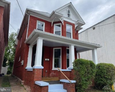 W John St, Martinsburg, Home For Rent
