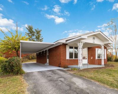 3 Bedroom 2BA 2352 ft Single Family House For Sale in Somerset, KY