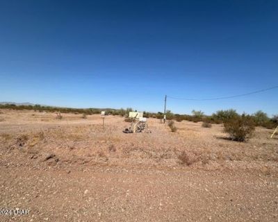 Land For Sale in Bouse, AZ