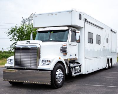 2016 NRC 45 Tandem Axle Motorcoach