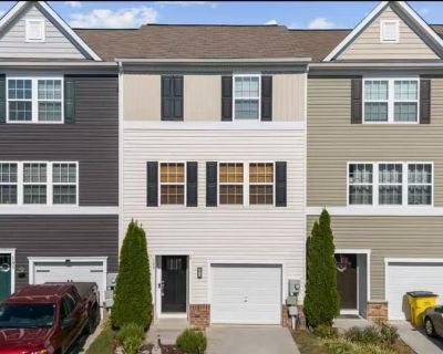 3 Bedroom 2BA 2460 ft Apartment For Rent in Martinsburg, WV