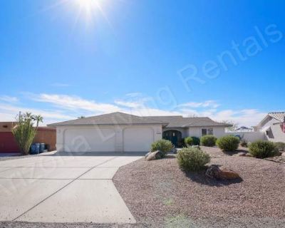 3 Bedroom 2BA 1631 ft Pet-Friendly Apartment For Rent in Lake Havasu City, AZ