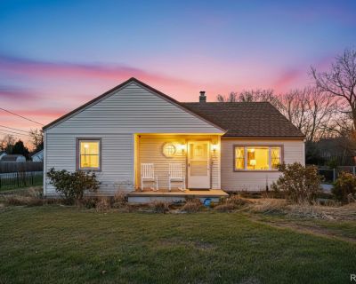 3 Bedroom 2BA 1946 ft Single Family House For Sale in Temperance, MI