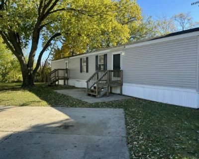 3 Bedroom 2BA 924 ft Mobile Home For Rent in Dwight, IL