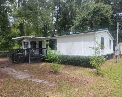 3 Bedroom 2BA 1053 ft Mobile Home For Sale in Crawfordville, FL