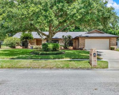 4 Bedroom 2BA 2243 ft Single Family Home For Sale in LONGWOOD, FL