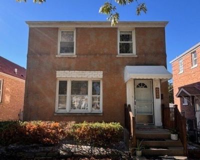 3402 S 57th Ct. Tired of having people below or above you? Here is the solution come and rent this cozy home. Sitting on a quite block near stores, restaurants and more. With two bed, one bath, full finished basement, two car garage a big yard perfect to celebrate the holidays with your family.. 2 Bedroom. 1 Bathroom