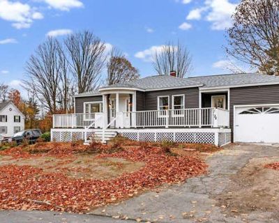 2 Bedroom 1BA 1080 ft Single Family Home For Sale in AUBURN, ME