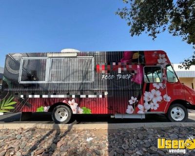 2000 Workhorse Step Van Kitchen Food Truck | Mobile Street Food Unit