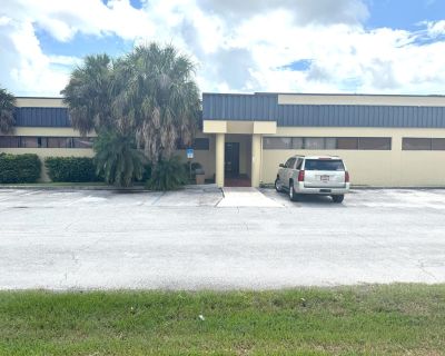 Commercial Property For Rent in Pahokee, FL