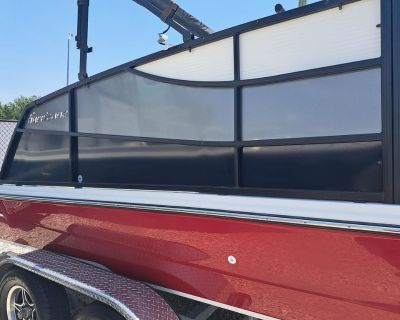 Hurricane FunDeck 1960 REF OB 2023