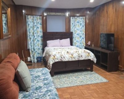 Lockwood Ave, New Rochelle, Flat For Rent