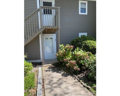 1 Bedroom 1BA 705 ft² Residential For Sale in Branford, CT