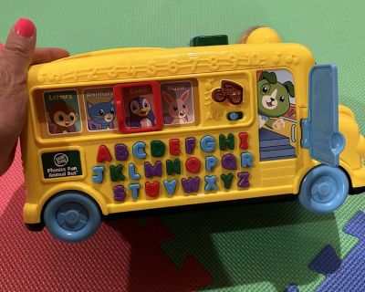 Phonics Fun Animal Bus