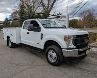 2022 Ford F-350 Super Duty 4X4 Lariat 4DR Supercab 168 In. WB DRW Chassis