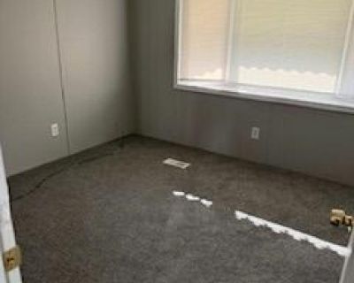 2 Bedroom 2BA 980 ft Mobile Home For Rent in Hebron, IN