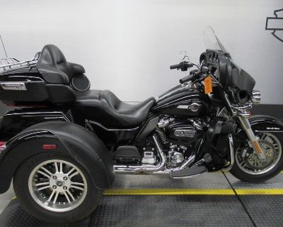 2022 Harley-Davidson FLHTCUTG - Tri Glide Ultra