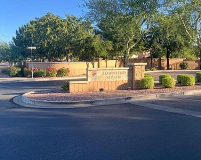 Townsend Square Community Garage/Yard Sale