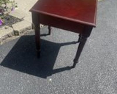 Accent Table