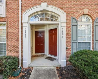 3 Bedroom 3BA 2700 ft Condo For Sale in WOODBRIDGE, VA