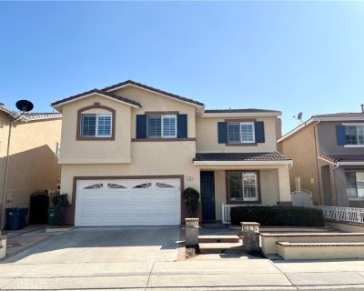 5 Bedroom 3BA 2300 ft Apartment For Rent in Irvine, CA
