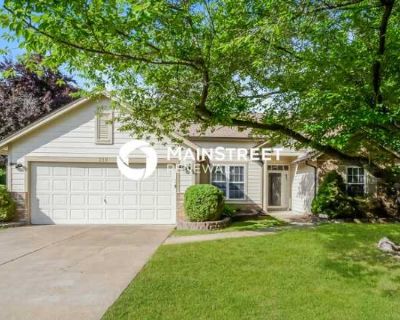 3 Bedroom 2BA 1553 ft Pet-Friendly Apartment For Rent in Florissant, MO