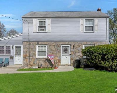 3 Bedroom 1BA Single Family Home For Sale in RIVER EDGE, NJ