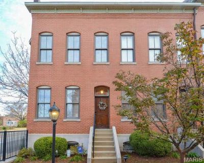 2 Bedroom 3BA 1564 ft Townhouse For Sale in ST LOUIS, MO