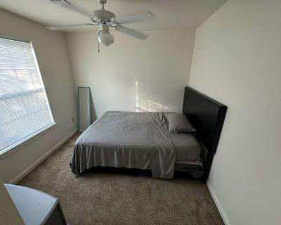 Private room with own bathroom in a House, Biloxi, MS 39531