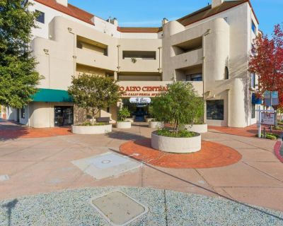 2 Bedroom 1BA 1247 ft Condo For Sale in PALO ALTO, CA