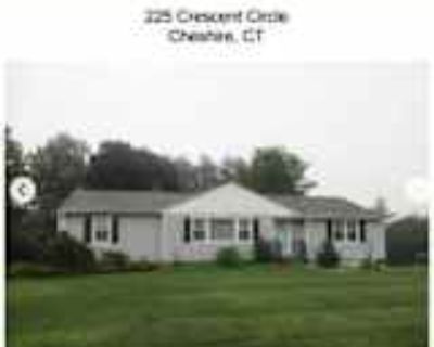 3 Bedroom 2BA 1900 ft² Pet-Friendly House For Rent in Cheshire, CT 225 Crescent Cir