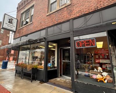 2 Bedroom 1BA 0 ft Apartment For Rent in Racine, WI