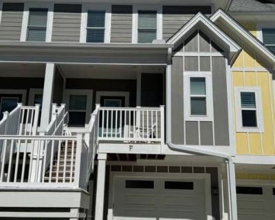 2 Bedroom 2.5BA 1642 ft Pet-Friendly Apartment For Rent in Kill Devil Hills, NC