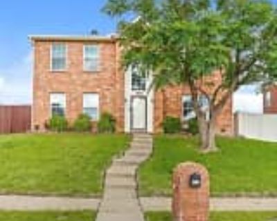 4 Bedroom 2BA 2395 ft² Pet-Friendly House For Rent in Carrollton, TX 4352 Apple Dr