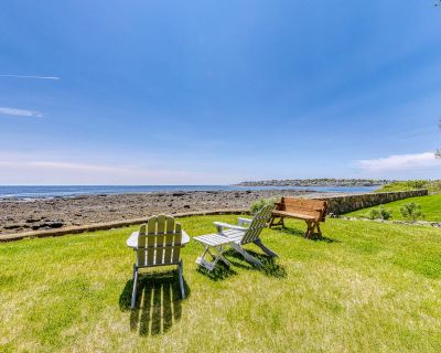 2 Bedroom 1BA House Vacation Rental in Sea Belle, York, ME